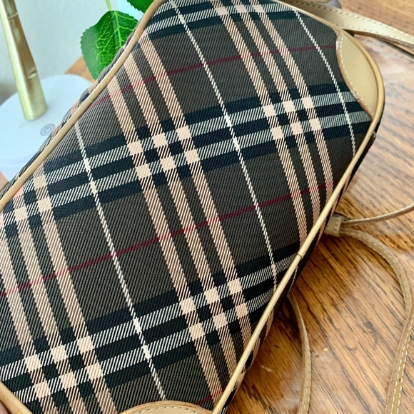 Burberry blue label sling bag🤎 - Picture 4 of 7